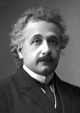 Ảnh chính thức năm 1921 sau khi Einstein nhận giải Nobel Vật lý.