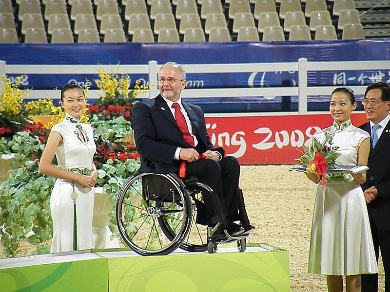 Paralympic là gì,Paralympic,Paralympic Games,Thế vận hội dành cho người khuyết tật,Thế vận hội Paralympic,Thế vận hội dành cho người khuyết tật là gì,Philip Craven, chủ tịch Ủy ban Paralympic Quốc tế, tại Paralympic Bắc Kinh 2008.