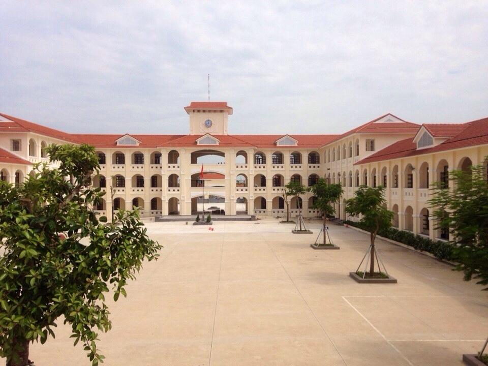 Trung học Phổ thông Kim Sơn B,Trung học Phổ thông Kim Sơn B Ninh Bình,Khánh thành THPT Kim Sơn B,Khánh thành THPT Kim Sơn B,Chủ tịch nước Trần Đại Quang dự lễ khánh thành THPT Kim Sơn B