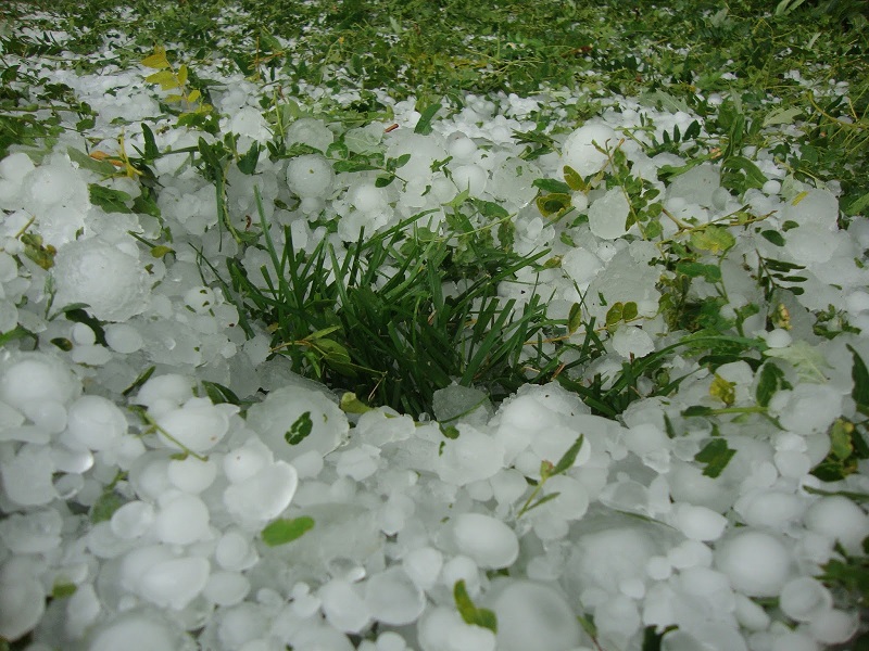 Mưa đá là gì,mưa đá,hình ảnh mưa đá,hail,trận mưa đá