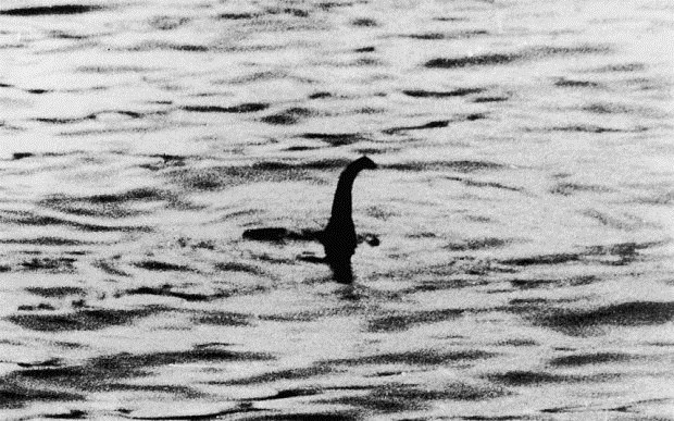 Loch Ness,hồ Loch Ness,quái vật hồ Loch Ness,Nessie,Ness,lâu đài Urquhart,Urquhart,Scotland