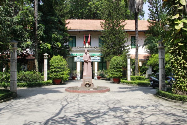 Trường Trung học phổ thông Lê Quý Đôn thành phố Hồ Chí Minh,Trung học phổ thông Lê Quý Đôn,Collège Chasseloup-Laubat