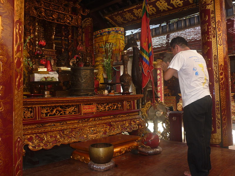 Đền Trần,Đền Trần Nam Định,Bệ thờ Công đồng Hoàng đế tại Tiền đường