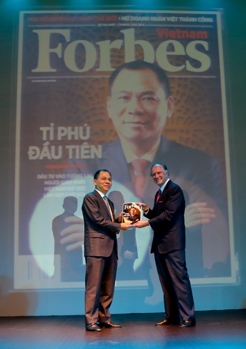 Ông Phạm Nhật Vượng trong lễ ra mắt tạp chí Forbes Việt Nam