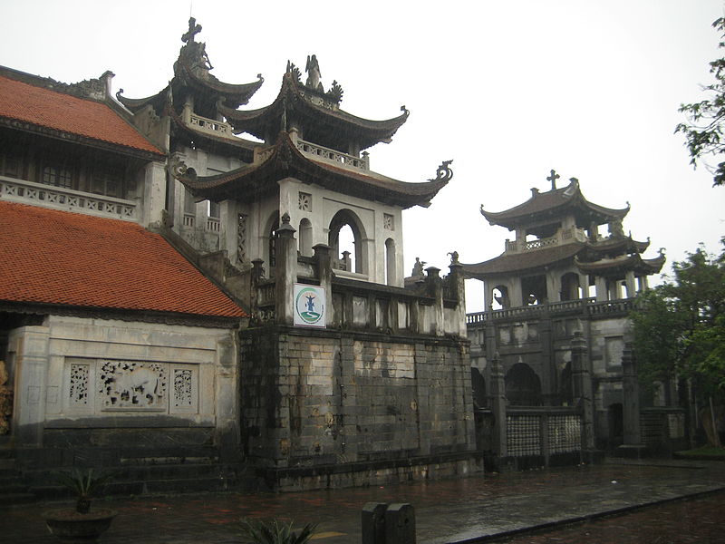 Nhà thờ đá Phát Diệm,Kim Sơn Ninh Bình