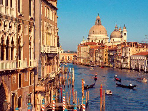 Venice,Venezia,Vơ-ni-dơ,Thành phố sông nước lãng mạn bậc nhất châu Âu,Venexia,Venessia,Venise,thành phố kênh đào,thành phố sông nước,thành phố của các kênh đào,thành phố tình yêu,thành phố thần tiên của con tim,thành phố lãng mạn,thành phố nổi,thành phố mặt nạ,thành phố kênh rạch