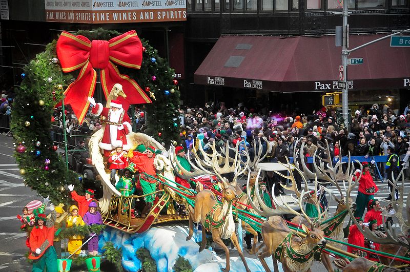 Xe hoa với ông già Noel và xe tuần lộc tại New York, 2008
