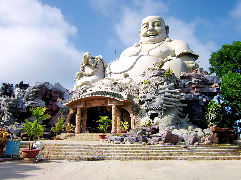 Tượng Phật Di Lặc trên đỉnh núi Cấm, An Giang