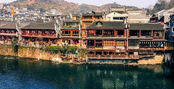 Vẻ đẹp quyến rũ của Phượng Hoàng cổ trấn,Phượng Hoàng cổ trấn,Thị trấn cổ,Thị trấn bên dòng Đà Giang