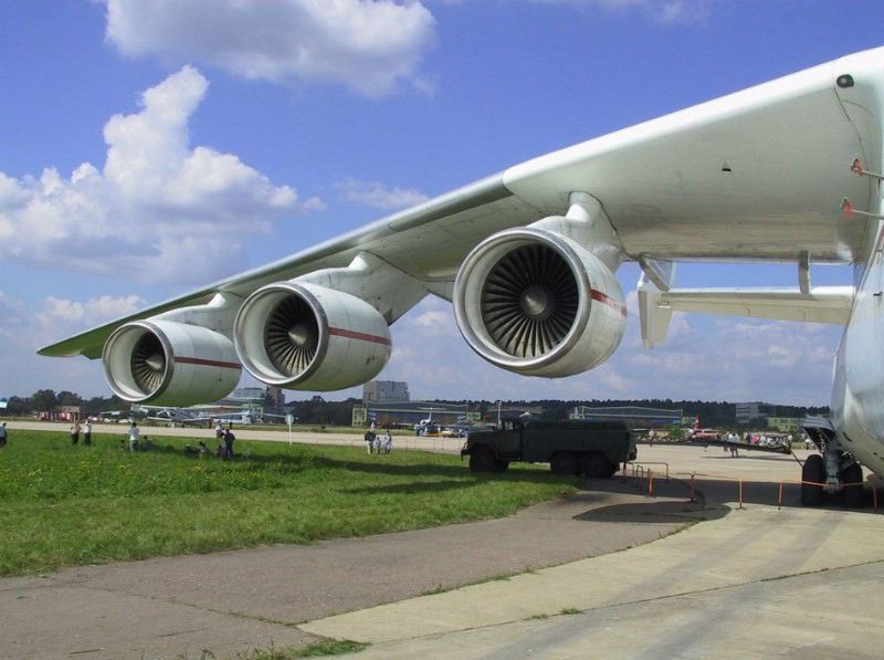 Máy bay vận tải lớn nhất thế giới,Máy bay vận tải An-225,Máy bay An-225,Máy bay vận tải