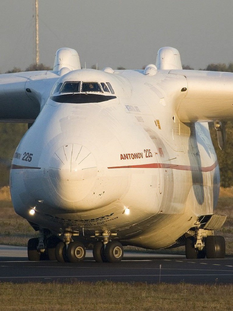Máy bay vận tải lớn nhất thế giới,Máy bay vận tải An-225,Máy bay An-225,Máy bay vận tải