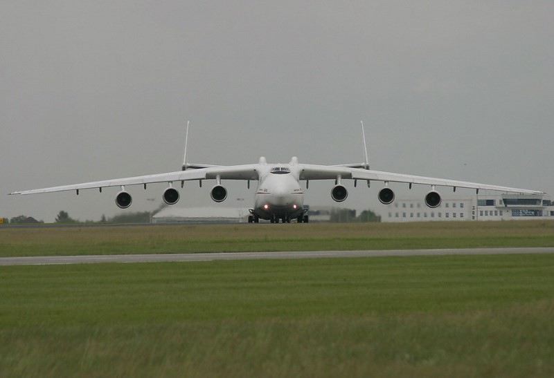 Máy bay vận tải lớn nhất thế giới,Máy bay vận tải An-225,Máy bay An-225,Máy bay vận tải