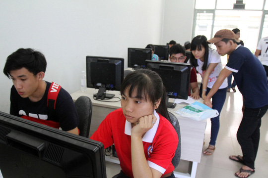 Bộ giáo dục can thiệp sâu vào sét tuyển,xét tuyển đại học,tuyển sinh,sử dụng kết quả thi THPT,phần mềm xét tuyển chung,phần mềm xét tuyển,Bộ GD-ĐT can thiệp quá sâu vào xét tuyển