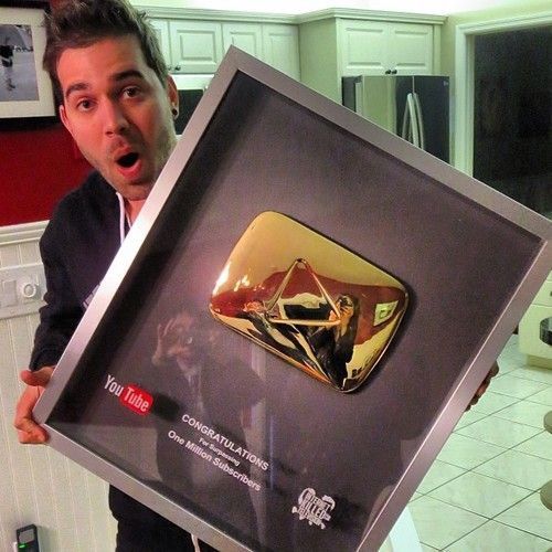 Nút vàng Youtube là gì,Nút bạc,Nút vàng,Nút kim cương,Nút bạc youtube,Nút vàng youtube,Nút kim cương youtube,Play bạc,Play vàng,Play kim cương,Nút play bạc,Nút play vàng,Nút Play kim cương,Youtube