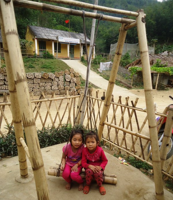 học sinh vùng cao
