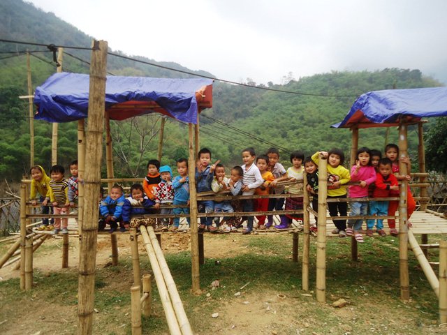 học sinh vùng cao