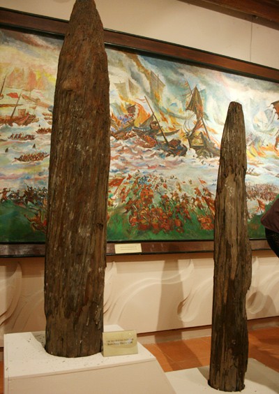 Cọc Bạch Đằng