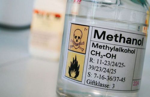 ngộ độc rượu methanol là gì,ngộ độc rượu methanol,ngộ độc rượu là gì,ngộ độc rượu,ngộ độc methanol,Tại sao methanol dễ gây ngộ độc,Triệu chứng ngộ độc rượu methanol,Cách xử lý khi ngộ độc methanol và các phòng tránh,methanol,tác hại của uống rượu,ancol metylic,alcohol gỗ,naphtha gỗ,rượu mạnh gỗ,cồn gỗ