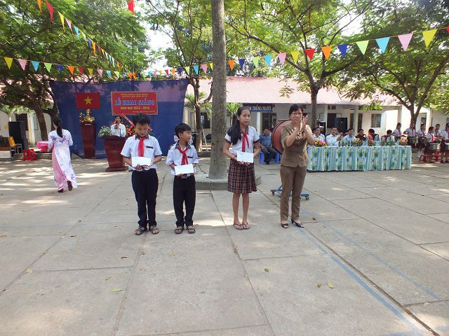Trường Trung học cơ sở Minh Hưng - Chơn Thành - Bình Phước,Trường THCS Minh Hưng - Chơn Thành - Bình Phước,Trường Trung học cơ sở Minh Hưng,THCS Minh Hưng