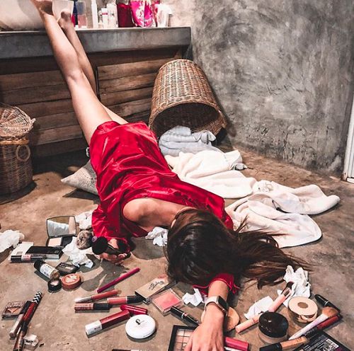 Ngã sấp mặt là gì,trào lưu ngã sấp mặt,ảnh ngã sấp mặt,ngã sấp mặt khoe của,ngã sấp mặt sang chảnh,ngã sấp mặt,fallingstars,fallingstars2018,thế nào là ngã sấp mặt