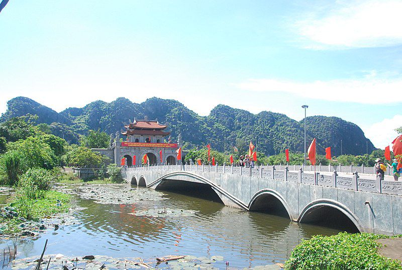 Cố đô Hoa Lư