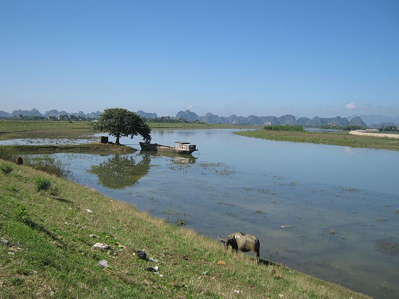 Khung cảnh vùng phân lũ Hoàng Long