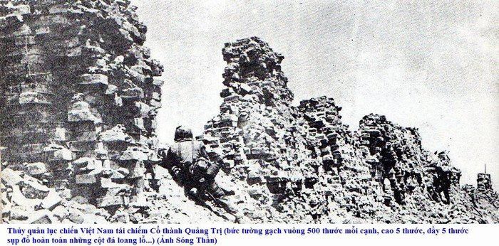 Một đoạn tường thành đổ nát năm 1972,Thành cổ Quảng Trị - Quá khứ hào hùng,Thành cổ Quảng Trị,Du lịch thành cổ Quảng Trị,Khám phá thành cổ Quảng Trị