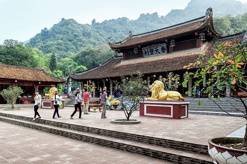 Chùa Hương - Một vẻ đẹp tâm linh,Chùa Hương,chùa Hương - Hà Nội,Chùa Thiên Trù trong quần thể chùa Hương