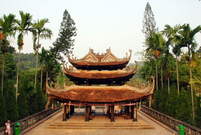 Tháp chuông chùa Hương,Chùa Hương - Hà Nội,Chùa Hương,Hương Sơn,Quần thể chùa Hương,Lễ hội chùa Hương,Du lịch chùa Hương