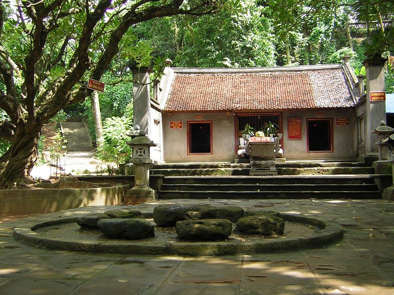 Đền Trung - Phú Thọ