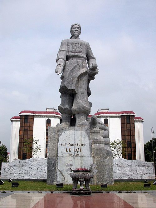 Tượng đài Lê Lợi (Vua Lê Thái Tổ),Tiền Lê và Hậu Lê,Tiền Lê và Hậu Lê là gì,Tiền Lê là gì,Hậu Lê là gì,Nhà Tiền Lê,Nhà Hậu Lê,Nhà Lê,Phân biệt Tiền Lê và Hậu Lê,Nhà Lê sơ,Nhà Lê trung hưng,Thời Lê Sơ