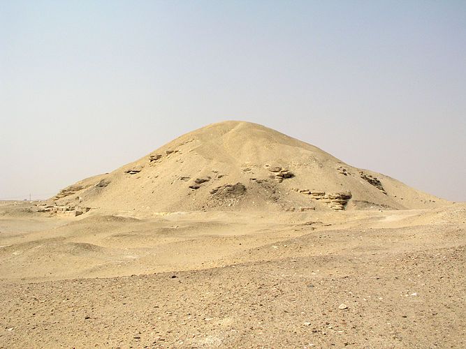 Kim tự tháp Amenemhet I tại Lisht