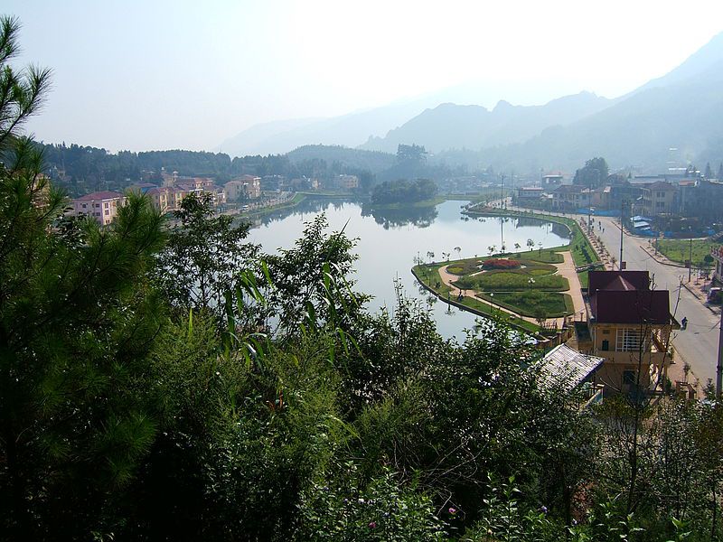 Hồ nước ở Sa Pa