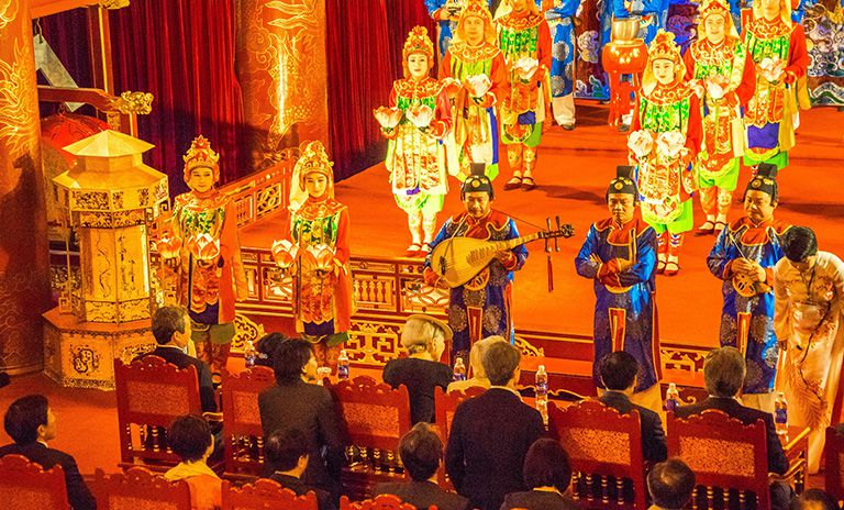 Nhã nhạc cung đình Huế,Âm nhạc cung đình Việt Nam,Âm nhạc cung đình Huế,Trình diễn nhã nhạc cung đình Huế