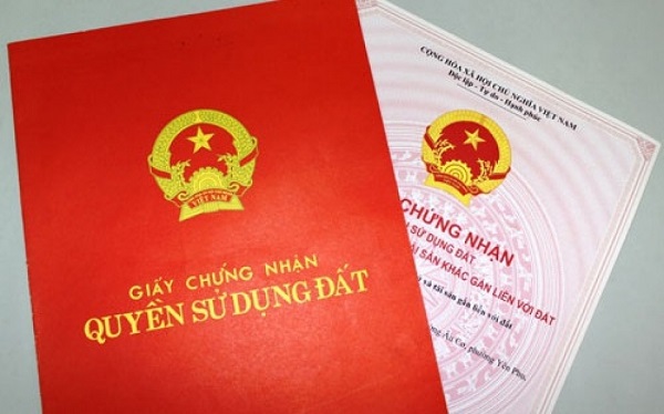 Chi phí làm sổ đỏ,chi phí làm sổ đỏ là bao nhiêu,chi phí làm sổ đỏ mới là bao nhiêu,lệ phí sang tên sổ đỏ,sổ đỏ,sổ hồng,chi phí làm giấy chứng nhận quyền sử dụng đất,Giấy chứng nhận Quyền sử dụng đất (Sổ đỏ)