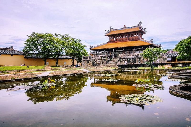 Du ngoạn cố đô Huế,Cố đô Huế,Kinh thành Huế