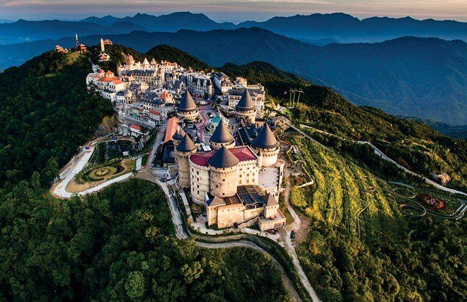 Bà Nà Hills Đà Nẵng nhìn từ trên cao