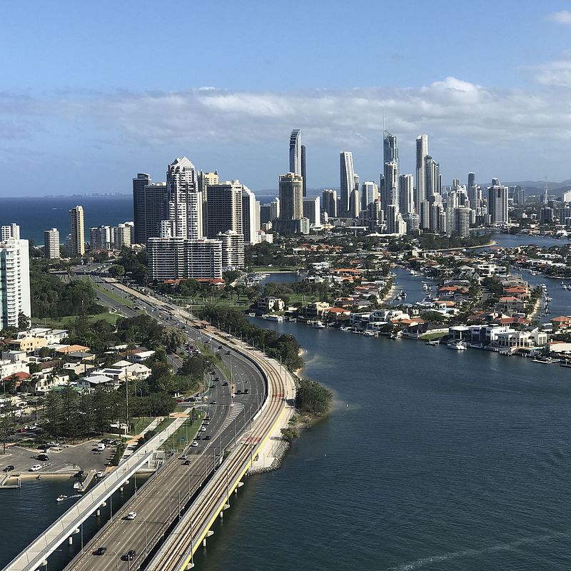 Xa lộ Gold Coast và G:link đi ngang qua sông Nerang,Gold Coast - Thành phố Bờ Biển Vàng của Úc (Australia),Thành phố Gold Coast,Gold Coast - Australia,Thành phố Bờ Biển Vàng,Du lịch Gold Coast