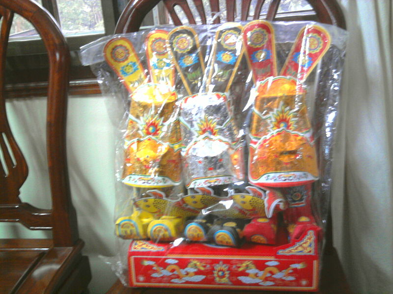Táo quân,Táo quân là ai,ông Công ông Táo là ai,Táo quân,ông Công ông Táo,ông Công,ông Táo,ông Công là ai,ông Táo là ai,Sự tích Táo Quân,ông Táo cưỡi cá chép về Trời,cá chép vàng cúng ông Công ông Táo,cá chép ông công ông táo,cá chép ông táo,thả cá chép,thả cá chép vàng cúng ông Táo,Bộ đồ cúng ông Táo của người Việt Nam