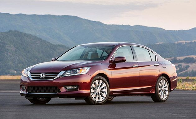 Xe Sedan là xe gì,Xe Sedan,xe chở khách mà thân xe chia làm ba khoang: khoang động cơ khoang hành khách và khoang hành lý,Phân biệt Sedan và Hatchback