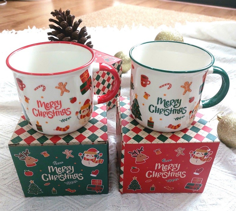 Cốc sứ Giáng Sinh - Lazi Quà tặng tháng 11/2025