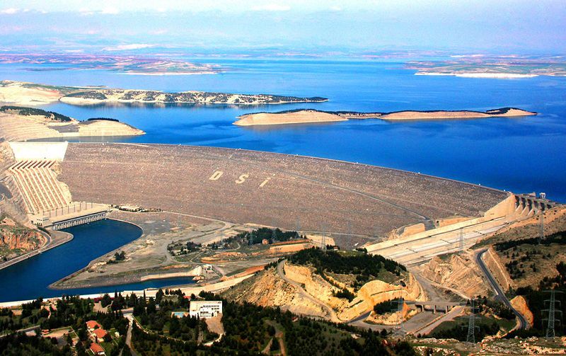 những đập nước lớn nhất thế giới,Atatürk