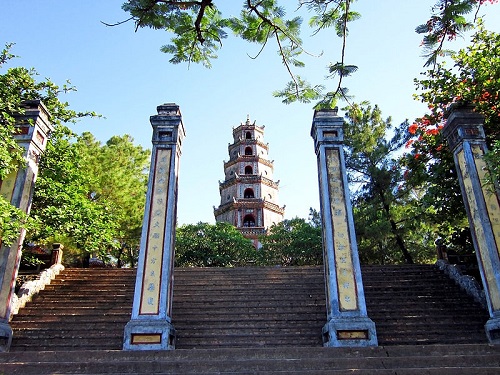 Tháp Phước Duyên,chùa Thiên Mụ,chùa Linh Mụ