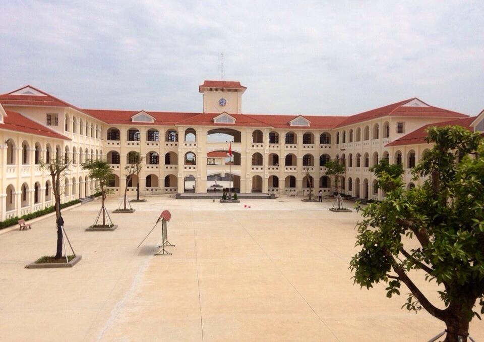 Trung học Phổ thông Kim Sơn B,Trung học Phổ thông Kim Sơn B Ninh Bình,Khánh thành THPT Kim Sơn B,Khánh thành THPT Kim Sơn B,Chủ tịch nước Trần Đại Quang dự lễ khánh thành THPT Kim Sơn B