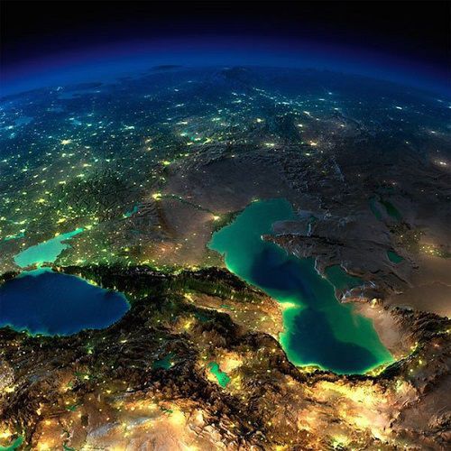 Cùng ngắm những hình ảnh vòng quanh trái Trái Đất về đêm,vệ tinh của NASA ghi lại,vẻ lung linh khắp hành tinh chân thật nhất,Những ánh sáng lấp lánh từ khu vực Vịnh Ba Tư,Khu vực Bắc Mỹ - Mexico