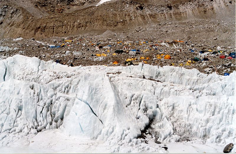 Everest Base Camp (Nepal) từ thác băng Khumbu