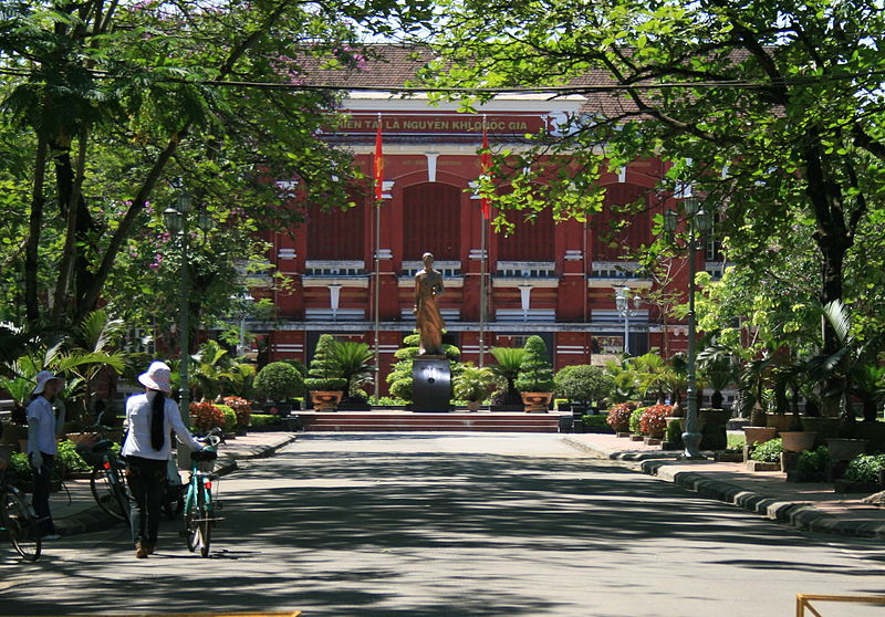 Trung học phổ thông chuyên Quốc Học - Huế,Trường Quốc Học,Quốc Học,Quốc Học-Huế,Trường Trung học Phổ thông Chuyên Quốc Học