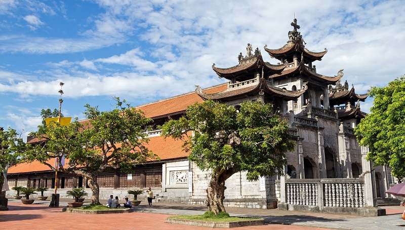 Nhà thờ đá Phát Diệm,nhà thờ đá,hình ảnh nhà thờ đá Phát Diệm,nhà thờ đá Phát Diệm Kim Sơn Ninh Bình,nhà thờ đá Phát Diệm noel,lịch sử nhà thờ đá Phát Diệm