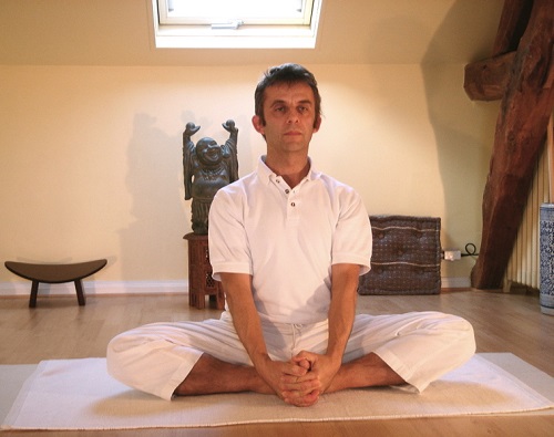 Yoga là gì,Yoga là gì,Yoga,phương pháp luyện tâm và luyện thân cổ xưa bắt nguồn từ Ấn Độ,các cấp độ của Yoga,Tám cấp của Yoga cổ điển,Yoga trong Chí Tôn ca,Yoga và Mật giáo