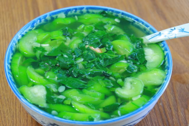 Râu tôm nấu với ruột bầu, Chồng chan vợ húp gật đầu khen ngon